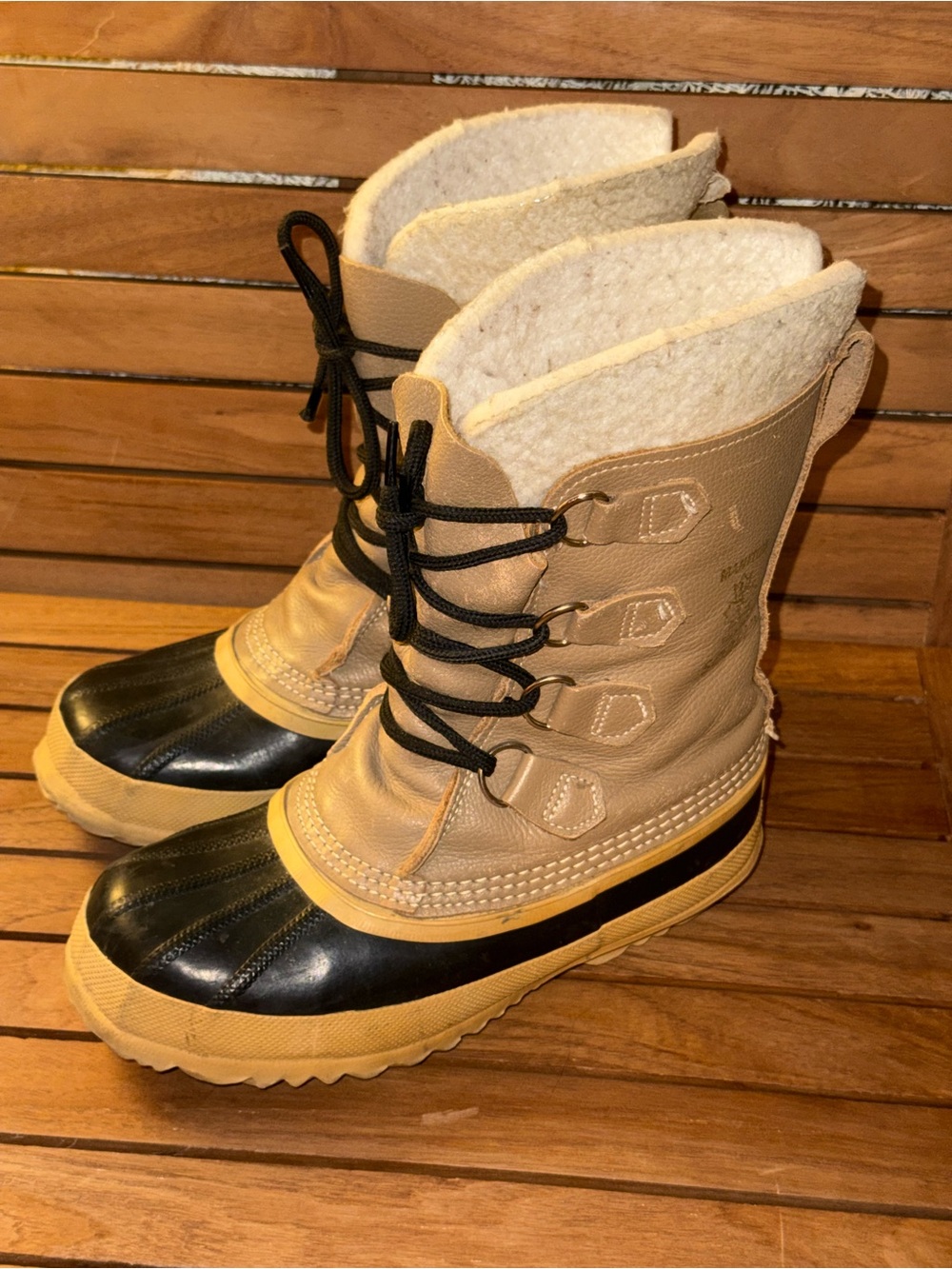 Vintage Canadian-made Sorel Manitou winter 
boots